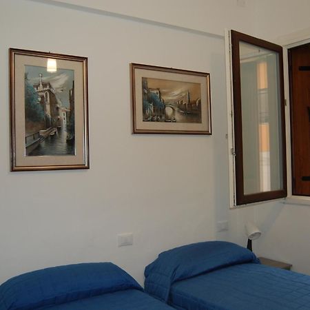 Locazione Turistica Elite Parco Brentelle Bed & Breakfast - Chiesanuova 135 E 167 Padova Luaran gambar