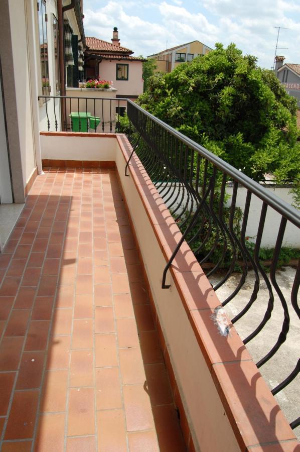 Locazione Turistica Elite Parco Brentelle Bed & Breakfast - Chiesanuova 135 E 167 Padova Luaran gambar